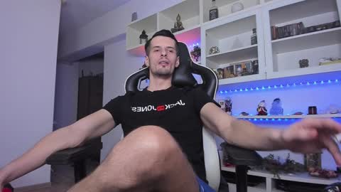 Snapshot of toddclaytonn chatting on 8, 1, 2025 Todd online show from 8, 1, 2025