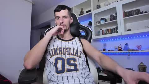 Snapshot of toddclaytonn chatting on 14, 2, 2025 Todd online show from 14, 2, 2025