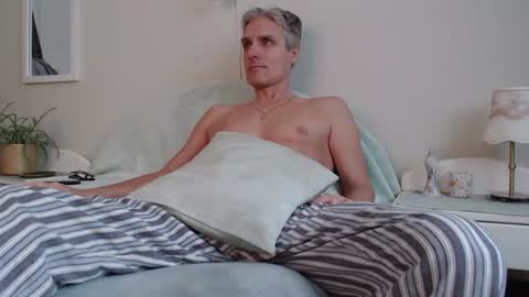 Snapshot of toffmen chatting on 8, 12, 2024 Daniel Bisexual uncut 20cm online show from 8, 12, 2024