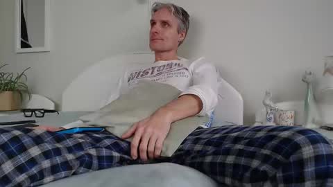 Snapshot of toffmen chatting on 26, 12, 2024 Daniel Bisexual uncut 20cm online show from 26, 12, 2024