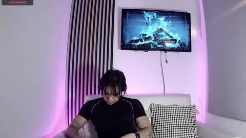 toji lee online show from 9, 11, 2025