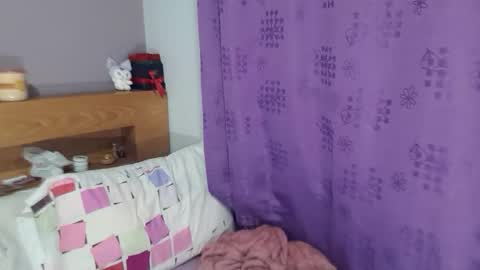 Snapshot of tokiio_petiit chatting on 8, 4, 2026 Tokio online show from 8, 4, 2026
