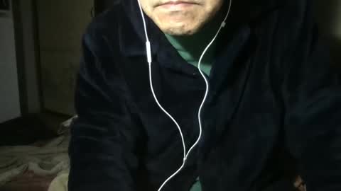 small man online show from 9, 3, 2025