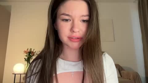 Alice  Alice -   online show from 1, 6, 2026
