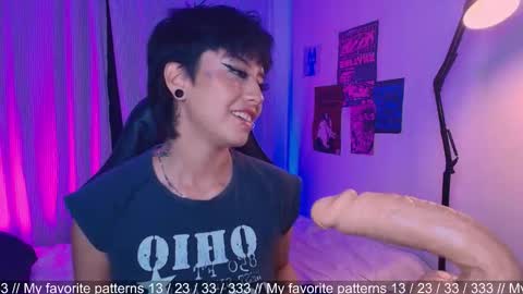 Snapshot of tokyo_blues chatting on 2, 3, 2026 Halsey Sofii online show from 2, 3, 2026