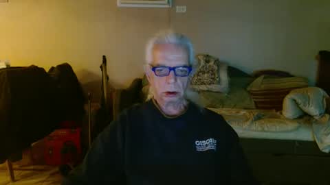 tom112292014 online show from 10, 3, 2025