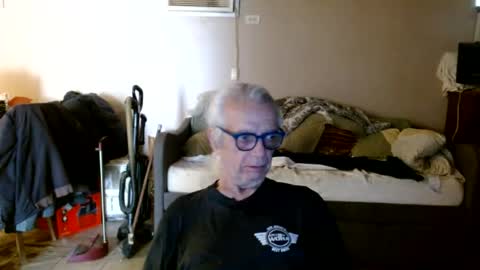Snapshot of tom112292014 chatting on 28, 6, 2026 tom112292014 online show from 28, 6, 2026