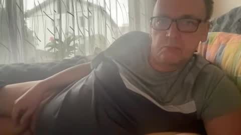 Tom online show from 17, 10, 2025