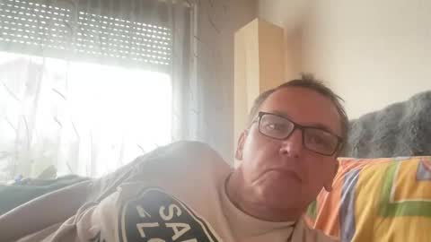 Tom online show from 18, 10, 2025