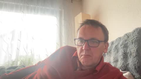 Tom online show from 14, 11, 2025