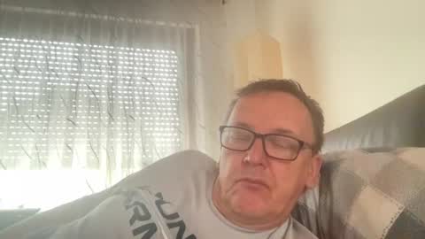 Tom online show from 11, 6, 2026