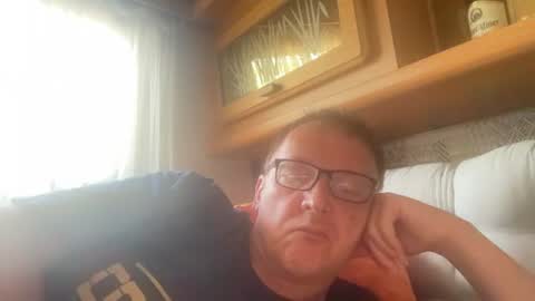 Tom online show from 18, 7, 2026