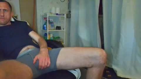 Snapshot of tom6801 chatting on 6, 4, 2026 Tom online show from 6, 4, 2026