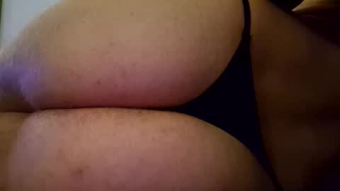 tom873828 online show from 26, 10, 2025