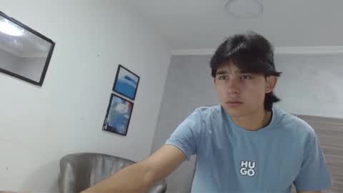 Snapshot of tom_0002 chatting on 26, 10, 2025 tom_0002 online show from 26, 10, 2025