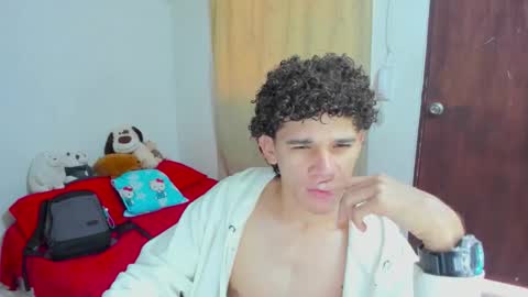 Tom Blue online show from 22, 9, 2025