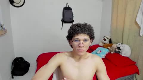 Tom Blue online show from 29, 9, 2025