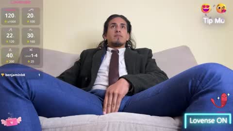 TOM online show from 8, 3, 2025