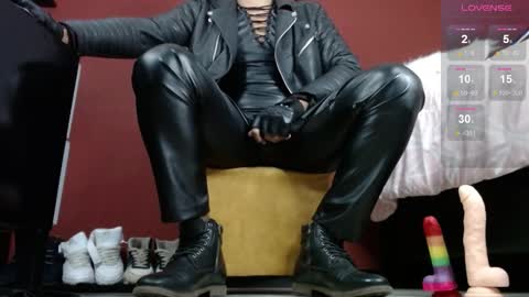 Tom online show from 30, 1, 2025