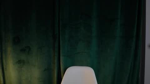 Tom online show from 20, 4, 2026