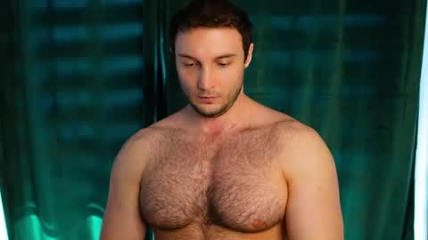 Tom online show from 22, 4, 2026