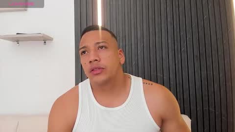 Tom muscle1 online show from 9, 9, 2025