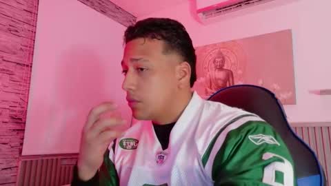 Tom muscle1 online show from 6, 1, 2026