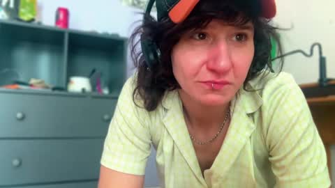 tomboy_titties online show from 22, 5, 2026