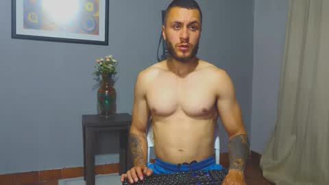 Snapshot of tomdavisxl chatting on 16, 1, 2026 tomDavisXl online show from 16, 1, 2026