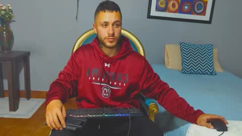 Snapshot of tomdavisxl chatting on 18, 2, 2026 tomDavisXl online show from 18, 2, 2026