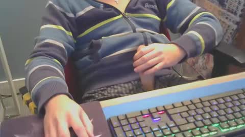 tomin3m online show from 4, 12, 2024