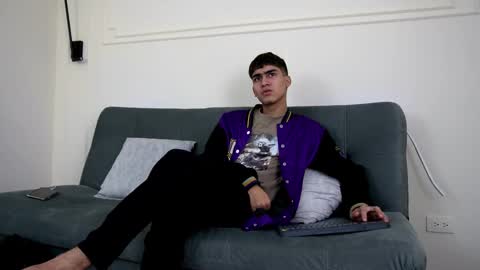 Tommy  online show from 16, 2, 2025