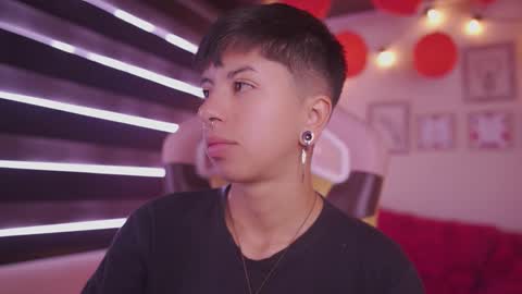 Blue  online show from 19, 2, 2025