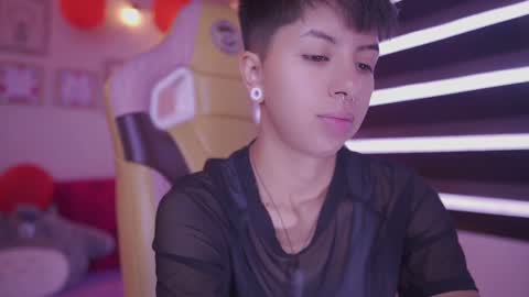 Blue  online show from 22, 2, 2025