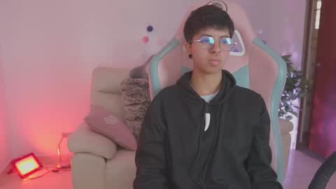 Blue  online show from 2, 10, 2025