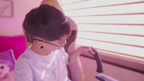 Blue  online show from 14, 4, 2026