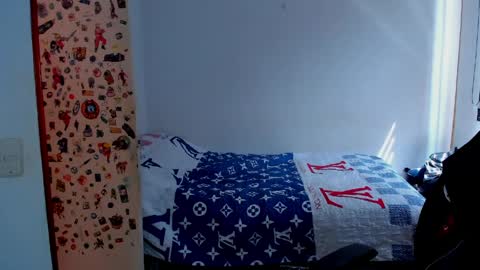 Twitter BreddTommy IG tommy bredd online show from 28, 4, 2026