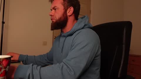  tommy burnzzz  online show from 12, 1, 2025