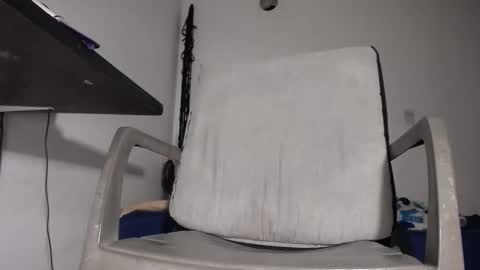   Thomas    online show from 6, 1, 2025