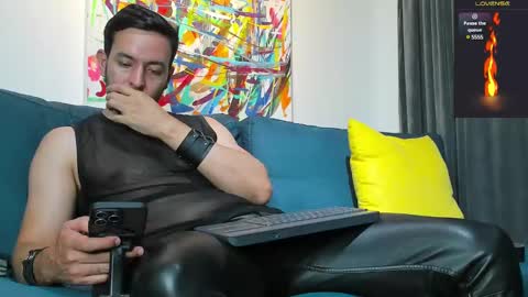 tommy_raym0ndg online show from 8, 3, 2025