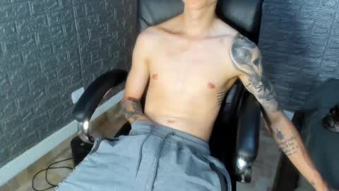 Snapshot of tommy_slater chatting on 7, 10, 2025 Tommy Slater online show from 7, 10, 2025