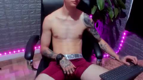 Snapshot of tommy_slater chatting on 18, 1, 2026 Tommy Slater online show from 18, 1, 2026