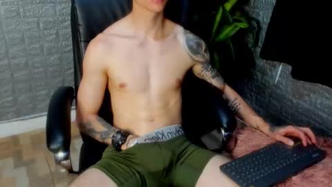 Snapshot of tommy_slater chatting on 10, 2, 2026 Tommy Slater online show from 10, 2, 2026