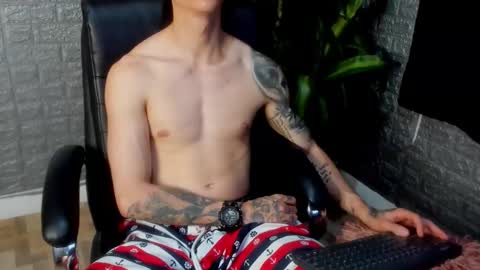 Snapshot of tommy_slater chatting on 27, 2, 2026 Tommy Slater online show from 27, 2, 2026