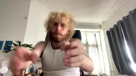 Snapshot of tommyg6420 chatting on 13, 9, 2025 First Show ever 3 online show from 13, 9, 2025