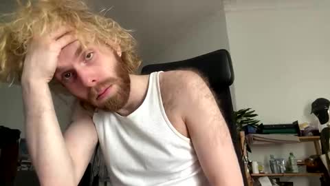 Snapshot of tommyg6420 chatting on 15, 9, 2025 First Show ever 3 online show from 15, 9, 2025