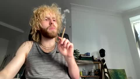 Snapshot of tommyg6420 chatting on 24, 9, 2025 First Show ever 3 online show from 24, 9, 2025