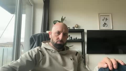 Thomas Fit online show from 3, 11, 2025