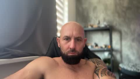 Thomas Fit online show from 5, 8, 2026