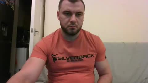 tommyy19901 online show from 5, 1, 2025